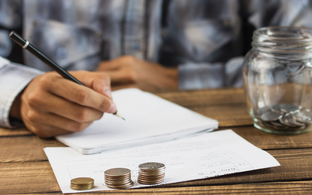 Dispensa de licitação por pequeno valor na Lei nº 14.133/2021: custos transacionais, fracionamento, critério de cômputo e efeitos do credenciamento e do suprimento de fundos